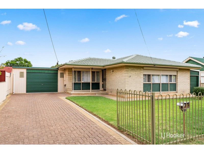 13 Crittenden Road, Smithfield Plains SA 5114