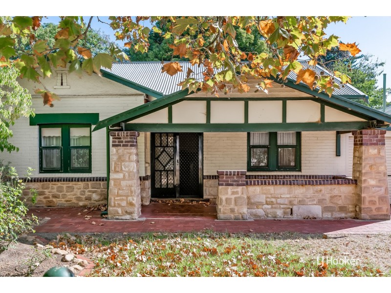 32 Seventh Avenue, St Peters SA 5069