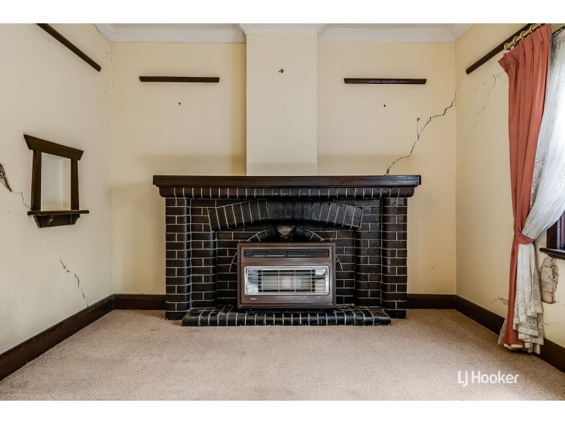 32 Seventh Avenue, St Peters SA 5069