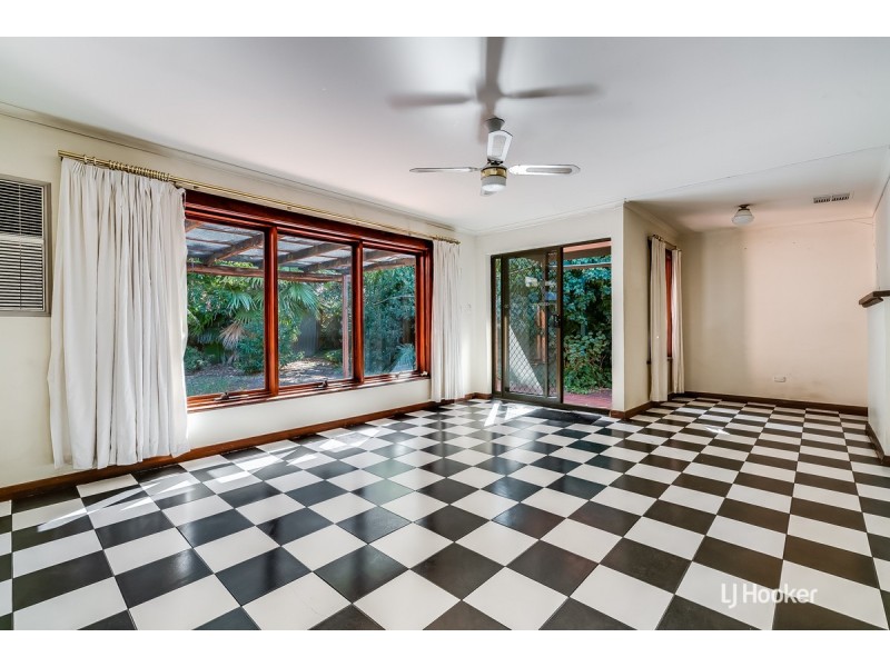 32 Seventh Avenue, St Peters SA 5069