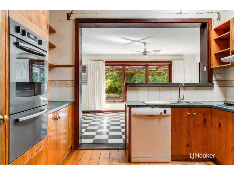 32 Seventh Avenue, St Peters SA 5069