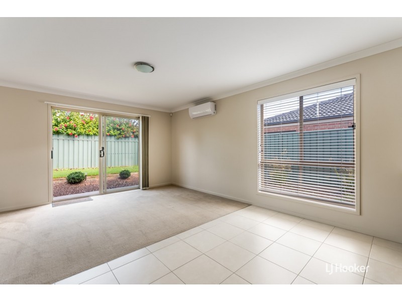 16 Evans Crescent, Evanston Gardens SA 5116