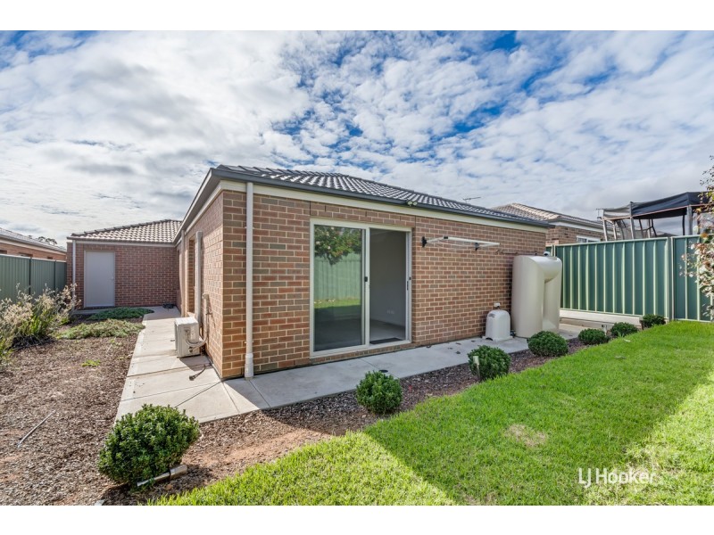 16 Evans Crescent, Evanston Gardens SA 5116