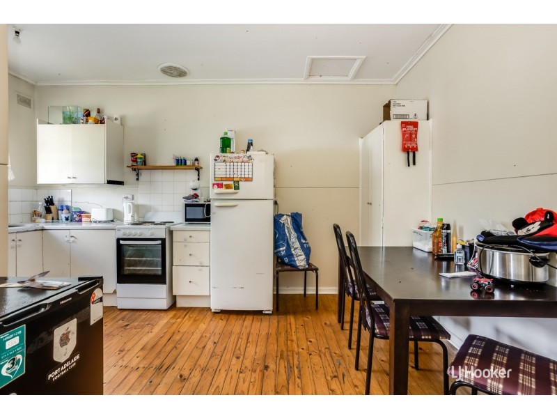 12 Sampson Road, Elizabeth Grove SA 5112