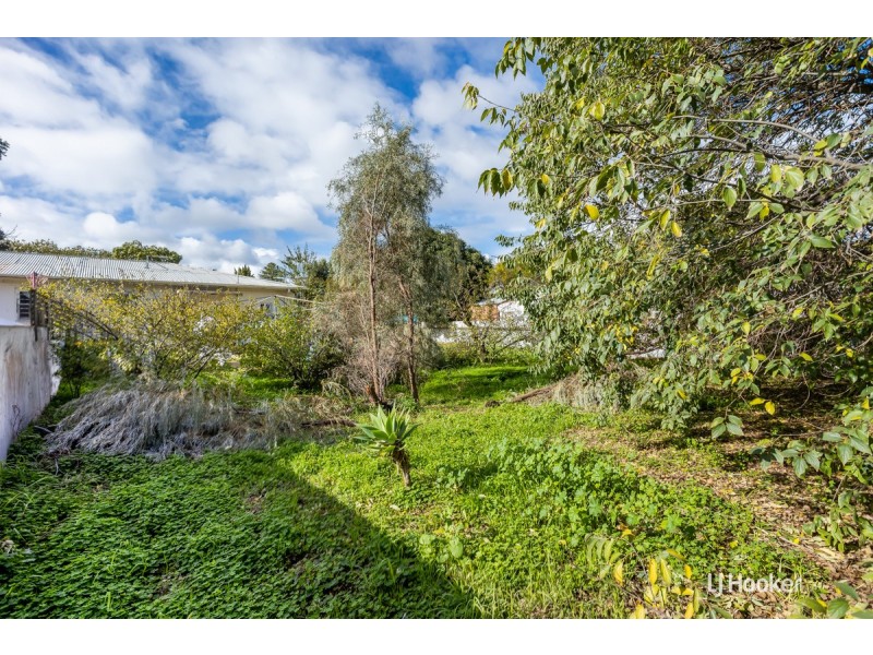 12 Sampson Road, Elizabeth Grove SA 5112