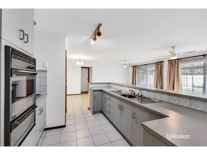 28 Santander Drive, Paralowie SA 5108