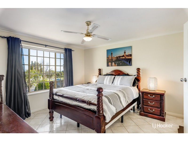 12 Cobblestone Close, Gulfview Heights SA 5096