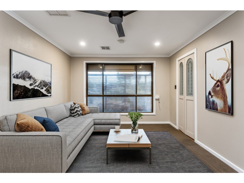 11 President Avenue, Andrews Farm SA 5114