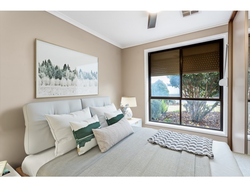 11 President Avenue, Andrews Farm SA 5114