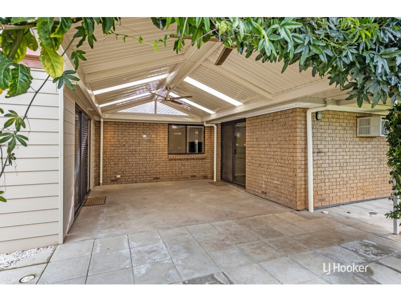 11 President Avenue, Andrews Farm SA 5114