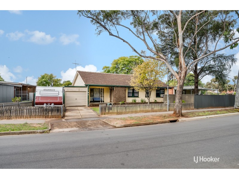 4 Wallace Road, Elizabeth Vale SA 5112