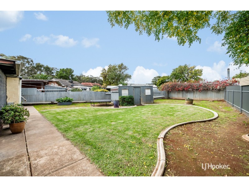 4 Wallace Road, Elizabeth Vale SA 5112