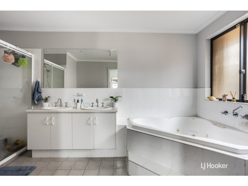 28 Vine Parade, Munno Para West SA 5115