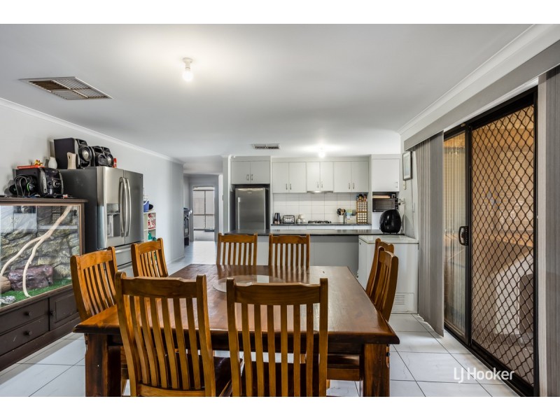 28 Vine Parade, Munno Para West SA 5115