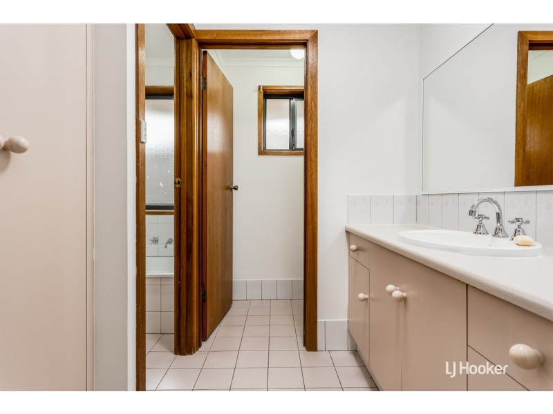 17 Buttercup Grove, Blakeview SA 5114