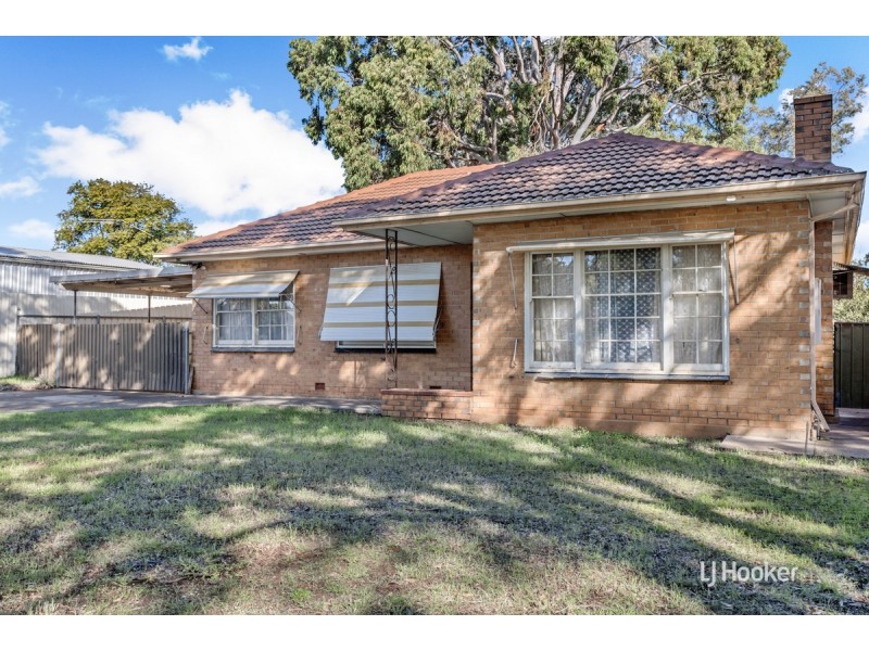 29 Blake Road, Elizabeth South SA 5112