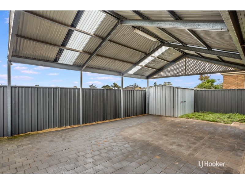 121 Lakeside Drive, Andrews Farm SA 5114