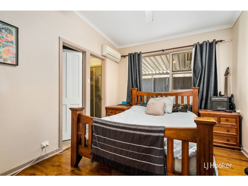 12 Canara Avenue, Para Hills SA 5096