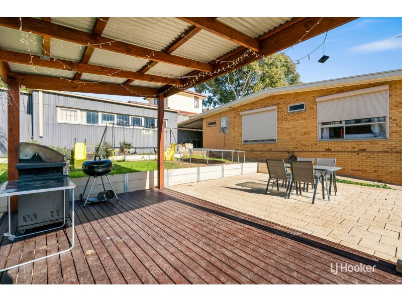 12 Canara Avenue, Para Hills SA 5096
