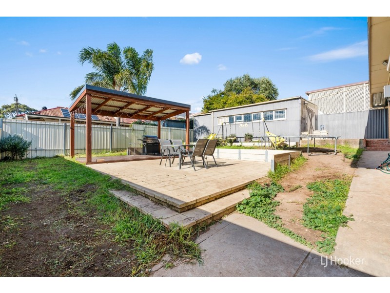 12 Canara Avenue, Para Hills SA 5096