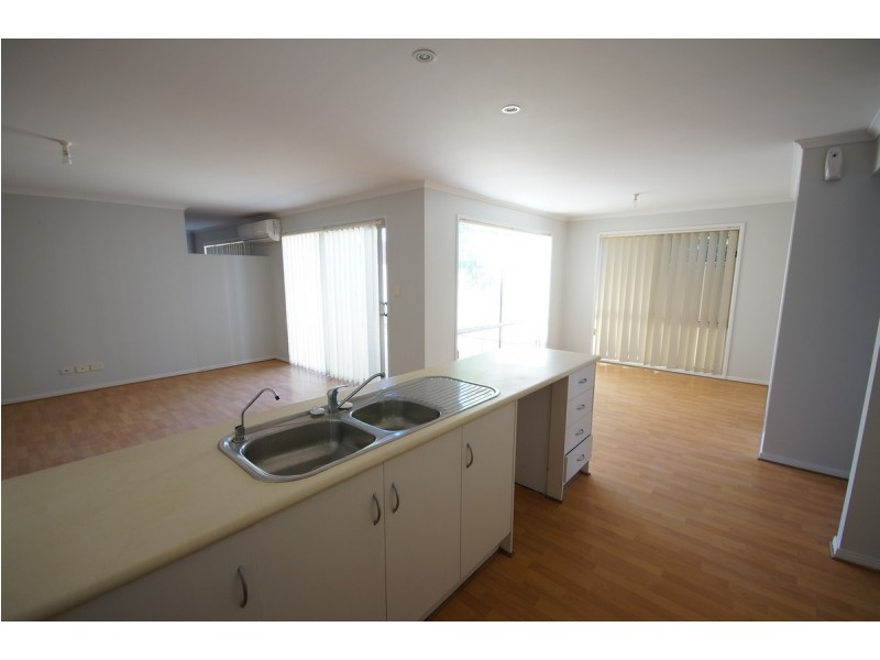 3 Kentia Drive, Para Hills West SA 5096