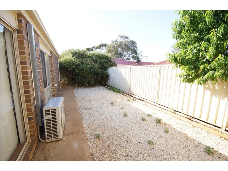 3 Kentia Drive, Para Hills West SA 5096