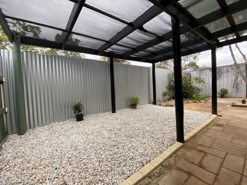 5 Warooka Crescent, Smithfield SA 5114