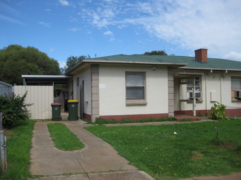 8 Stakes Crescent, Elizabeth Downs SA 5113