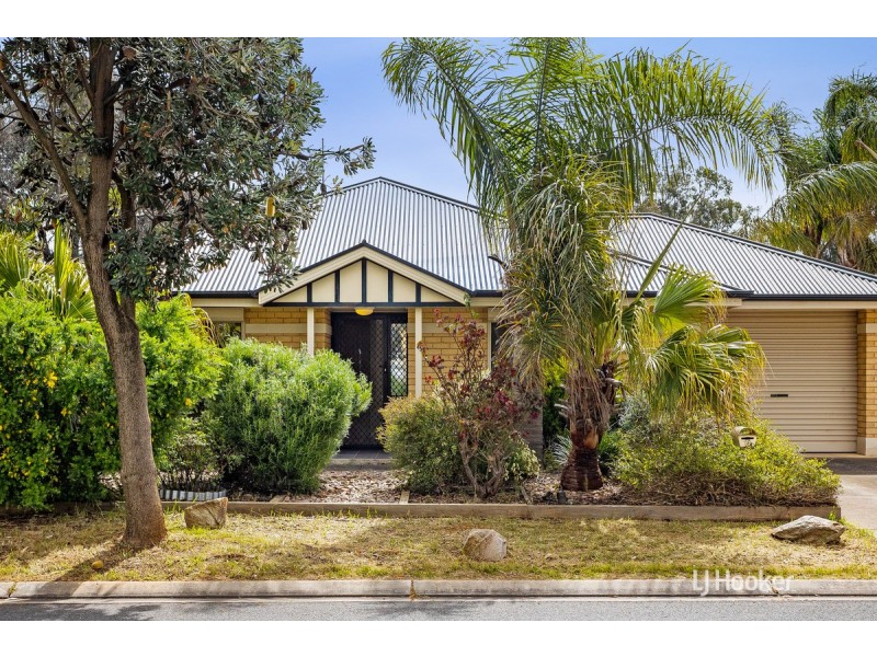 18 Charta Circuit, Smithfield SA 5114