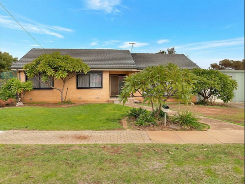 24 Lindsay Street, Elizabeth Downs SA 5113