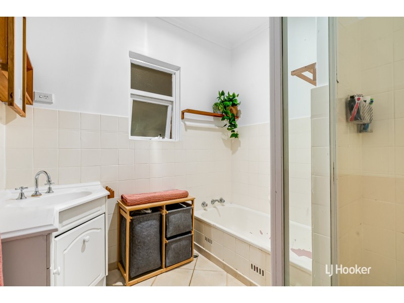 30 Carol Drive, Para Hills SA 5096