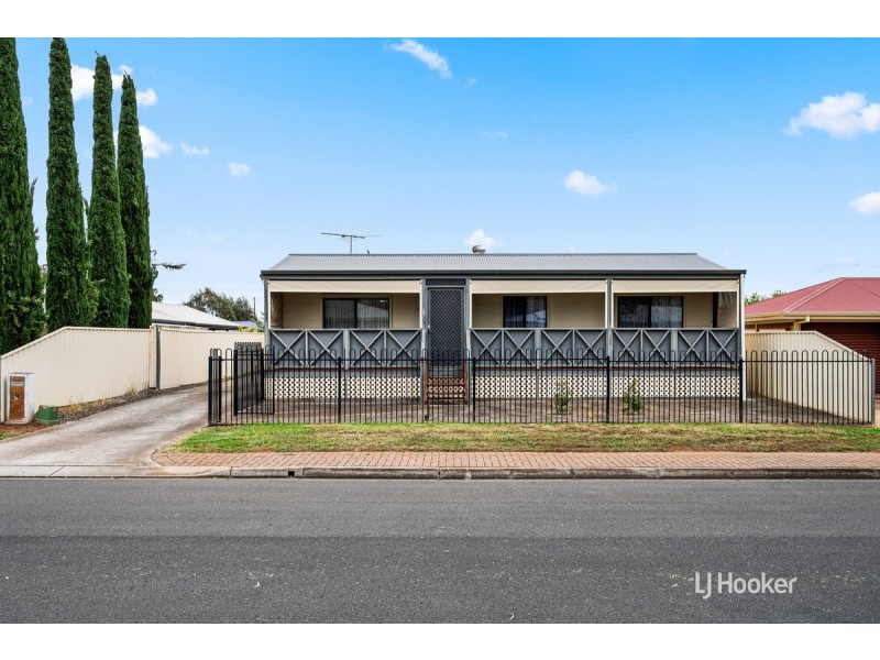 20 Moulds Crescent, Smithfield SA 5114