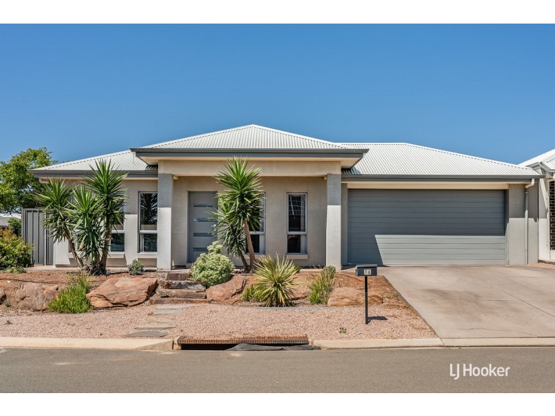 16 Teviot Place, Blakeview SA 5114