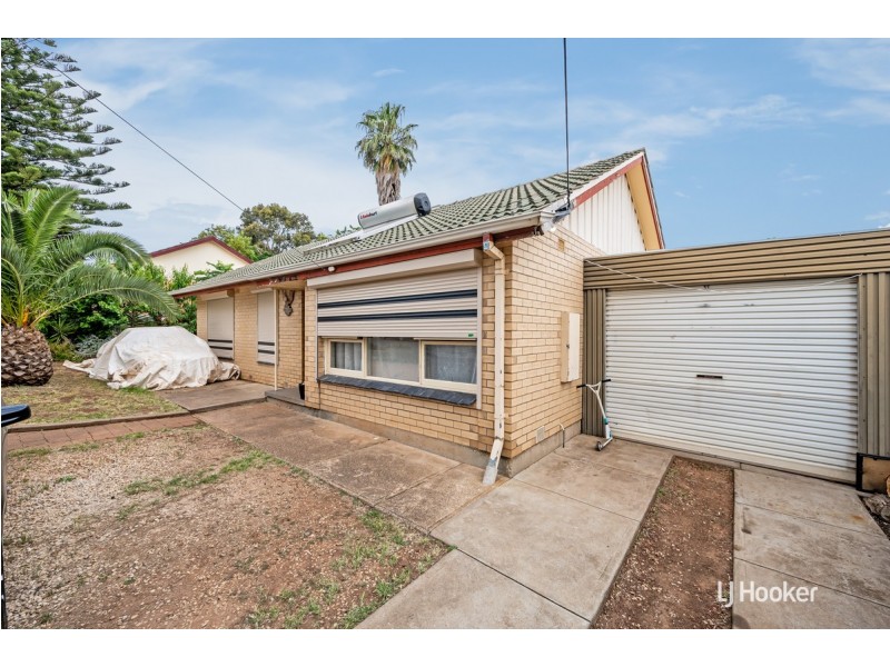 8 Bowood Street, Elizabeth Park SA 5113