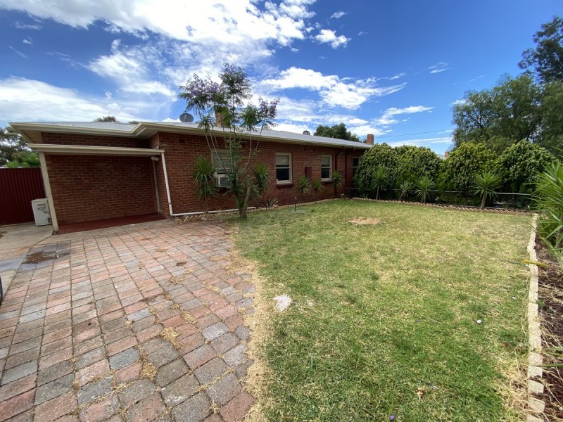 24 Midlow Road, Elizabeth Downs SA 5113