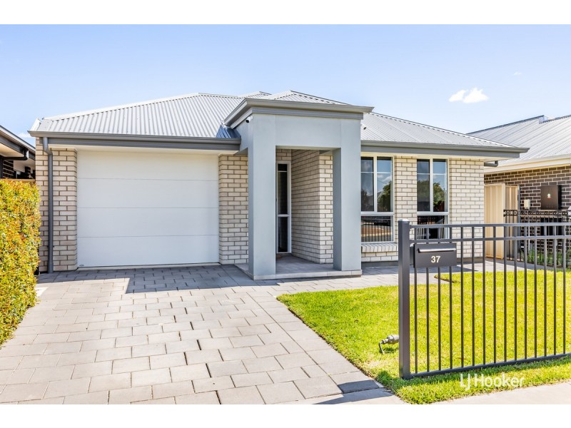 37 Vincent Road, Smithfield Plains SA 5114
