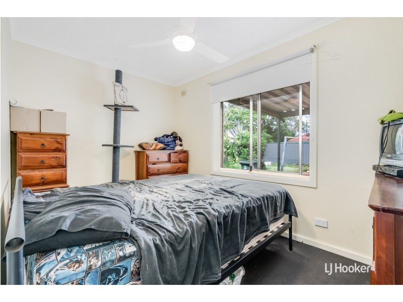 8 Uphall Street, Elizabeth Park SA 5113