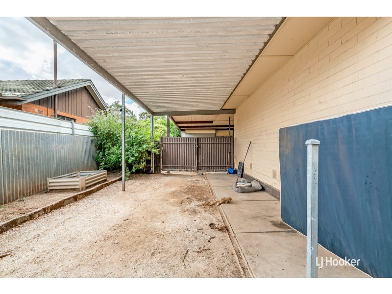 8 Uphall Street, Elizabeth Park SA 5113