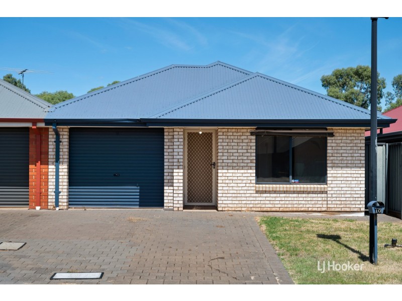 10 Dylan Court, Smithfield SA 5114