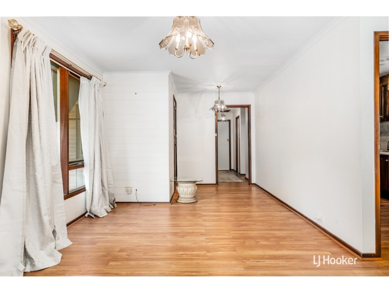 16 Cavenagh Street, Elizabeth Downs SA 5113