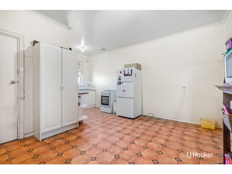 32 Goodman Road, Elizabeth South SA 5112