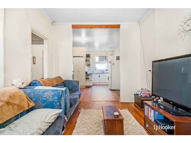 32 Goodman Road, Elizabeth South SA 5112