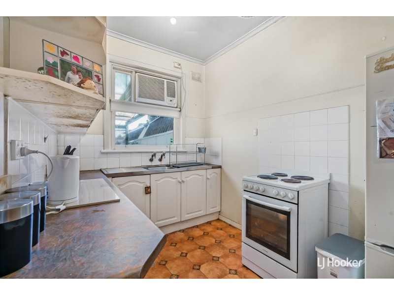 32 Goodman Road, Elizabeth South SA 5112
