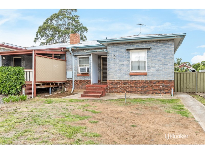 18 Dolphin Street, Elizabeth East SA 5112