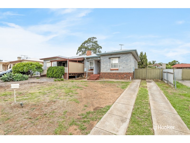 18 Dolphin Street, Elizabeth East SA 5112
