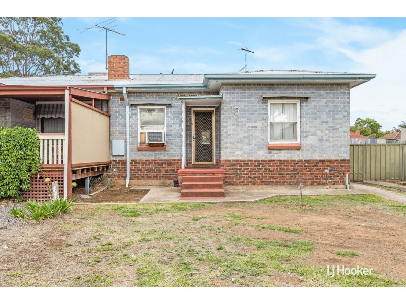 18 Dolphin Street, Elizabeth East SA 5112