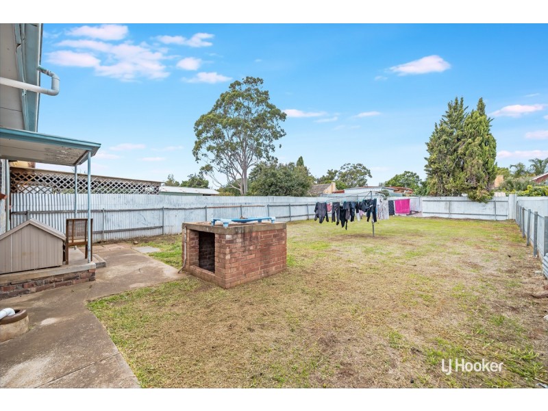 18 Dolphin Street, Elizabeth East SA 5112