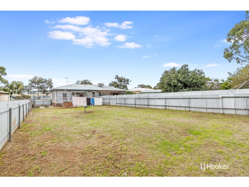 18 Dolphin Street, Elizabeth East SA 5112