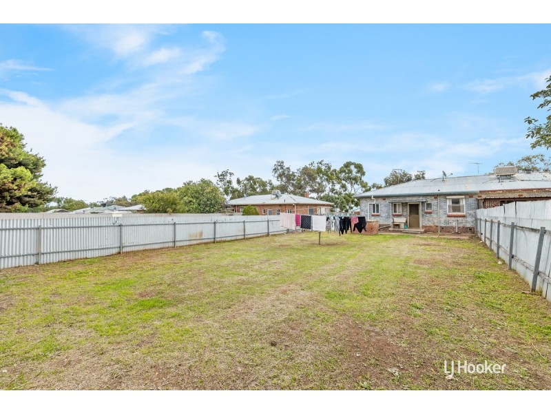 18 Dolphin Street, Elizabeth East SA 5112