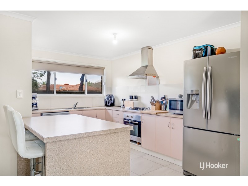 8 Harvest Court, Andrews Farm SA 5114